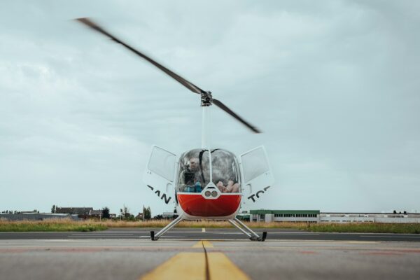 99% Cheaper Electrode Could Transform Green Hydrogen for Aviation